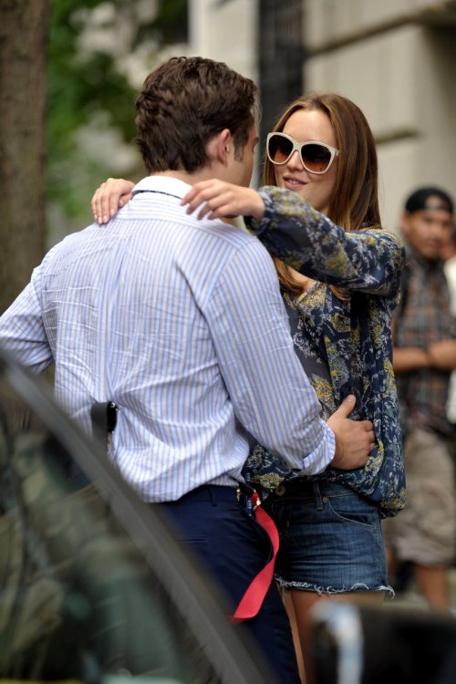 Leighton Meester Ed Westwick on the Gossip Girl set July 13th 2009