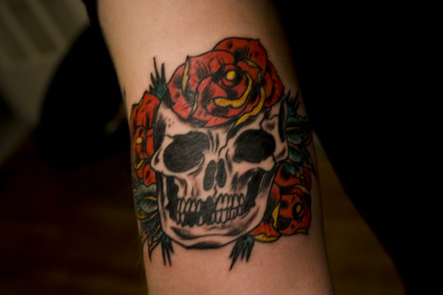 rose skull tattoo. Skull and Rose Tattoo