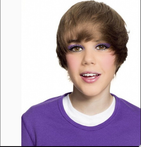 proof that justin bieber is a girl. justin bieber is a girl