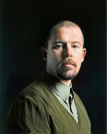 the news of his death is devastating. he was truly a great artist and will be sorely missed. rest in peace Lee McQueen & i wish your soul all the best.