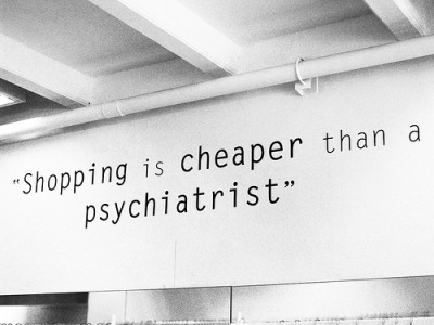 ~ Shopping is cheaper than a psychiatrist” 
pineappleupsidedown:

abbinspiration:(via lorrainedevera, killuhhh) Retail therapy<3

