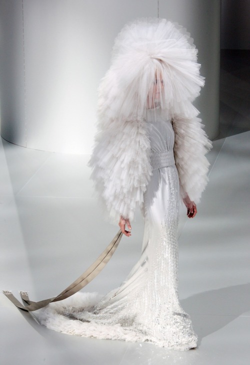 treshaute:  Chanel, Haute Couture Fall/Winter 2008.