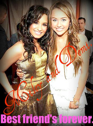Miley or Demi I think both of them sounded good 1 year ago 0 notes