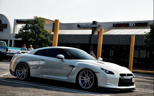 lunolee shortymcfly Slammed GTR D totally different look i like 