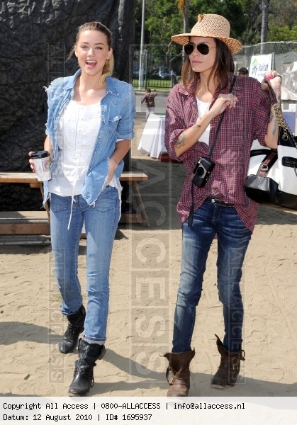 Amber Heard and girlfriend Tasya Van Ree