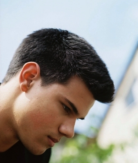 Another new/old Interview Magazine pictureSubmitted by gayfortaylorlautner