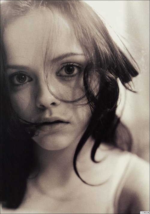 suicideblonde Christina Ricci photographed by Peggy Sirota for Rolling 
