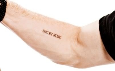 Ian Somerhalder’s tattoo-hic et nunc “here and now” in Latin 