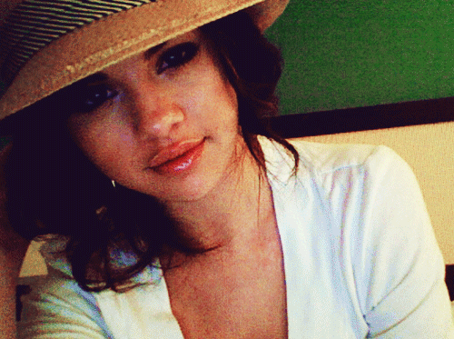 3560 notes Edited By Me Selena Gomez
