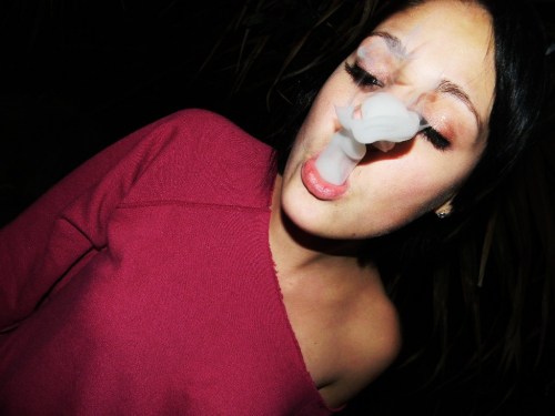 smoking weed blunt. Tagged: stoner.chick.smoking.