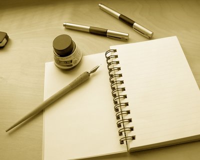 
Tenho fé suficiente para assinar uma folha em branco ; e deixar que Deus escreva meu caminho nela.
