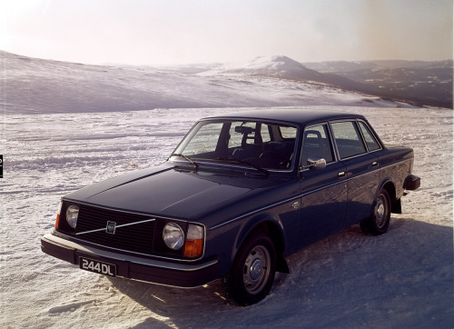 blaaargh 1976 Volvo 244 DL That time we drove into the arctic tundra in our