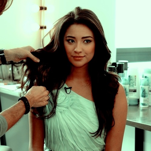 TAGS shay mitchell behind the scenes pretty little liars