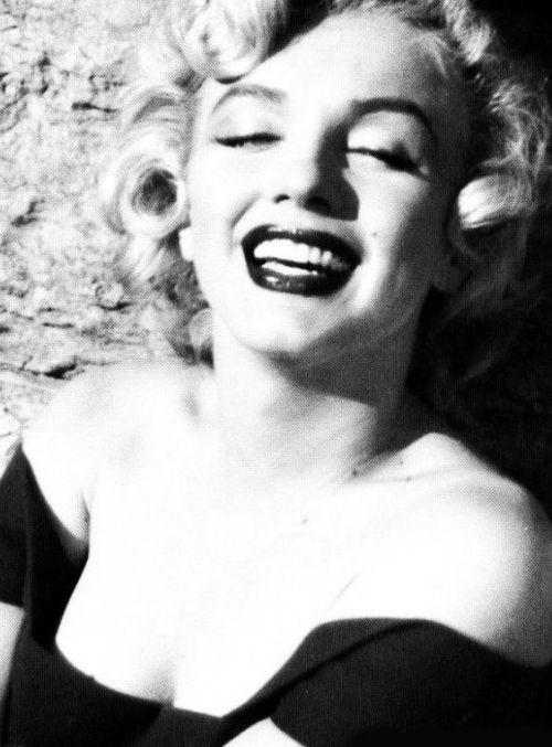 princesssteppenwolf Marilyn Monroe on the set of Niagara 1953