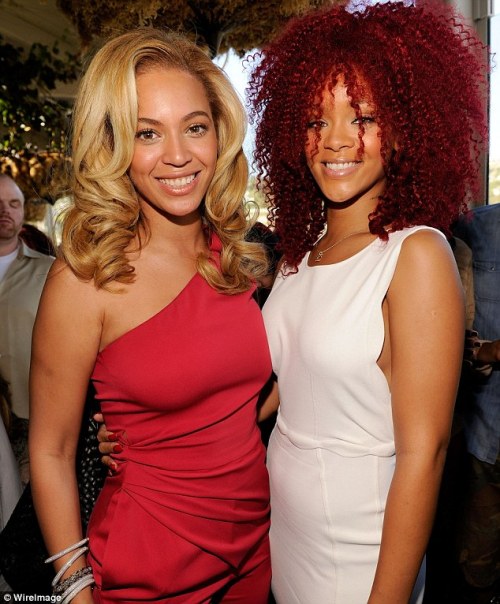 beyonce red hair rihanna. being that eyonce has on red