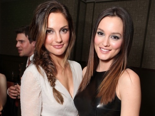 hawaiikids:

aqua-rius:

astoryforthebroken:

goldmint:

cant get over how pretty leighton’s hair is

wow leighton looks really different with straightened hair

they look so alike!

the braided hair one, ilikethehair.
