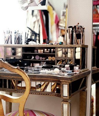 vanity obsession. how gorgeous is that?