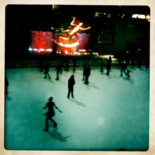 There’s still ice skating at 30 Rock. Who knew.
