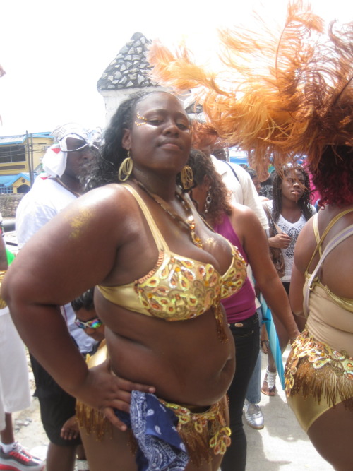 I'm reblogging every single hot fat sexy carnival mama I see