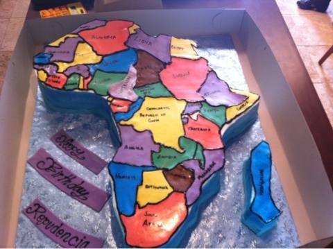 elleafricain:

thatnigeriankid:

lamoderocks:

Coolest cake ever!!!

18th birthday?

ahh beautiful &amp;&amp; i love cake too
i don’t fancy cake, but i’d eat this one Mhmm! :) &lt;3