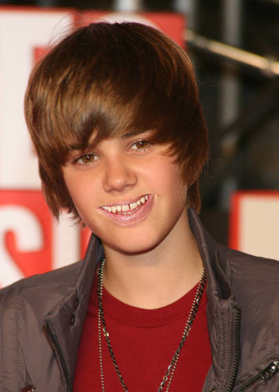 justin bieber zombie. Bieber before Dental Work