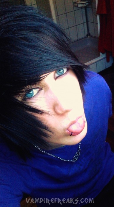 emo guys with blue eyes and black hair. ago amp; Filed under emo boy,