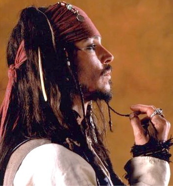 viniciussimao:  “O mundo continua o mesmo, só há menos razões para se viver.” - Capitão Jack Sparrow 