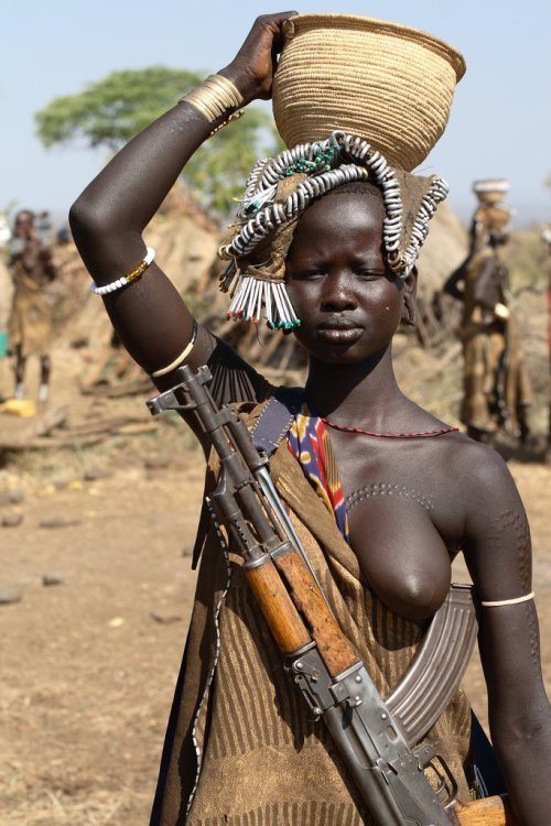 Ok I am so in love with african breasts I was so distracted by her breast