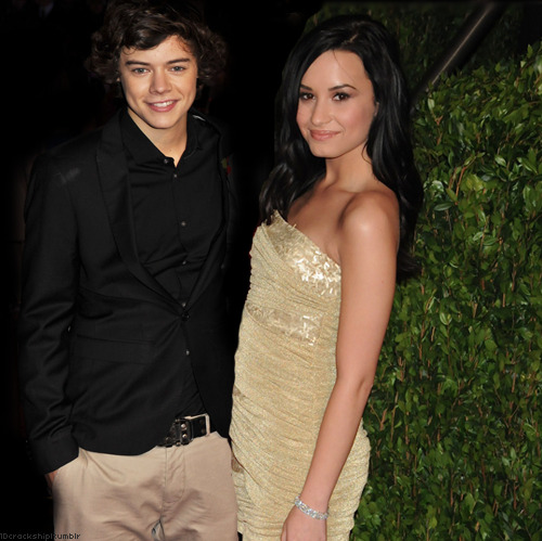 1directionismyreligion:  smile41d:  theirishboy:  dtfonedirection:   Crack Ship - Harry Styles &amp; Demi Lovatorequested by -harrystyles   i don’t think i’d mind tbh  ^ me too.  reblogging this again because it’s pure gold.  THIS IS PERFECTION ODIWVNJS 