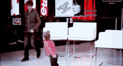 its-jaybee:

i am literally dying. this gif is just so adorable, omg :3
