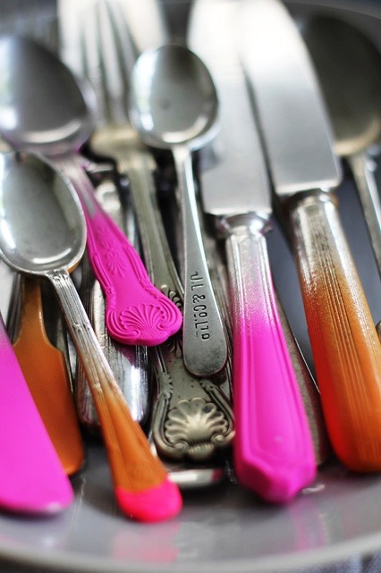 rose-colored:

DIY: Fluro Cutlery