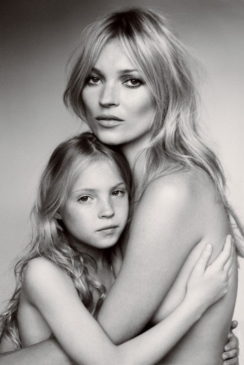  : kate moss and her daughter for the septe