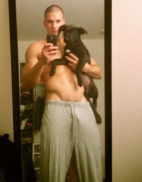@AnthyRomero &amp; his new pup http://is.gd/p5K9q7 (From @GuysnSweapants) 