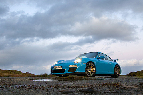 Lost in your baby blue eyes Starring Porsche 911 GT3 by Ian Eveleigh 
