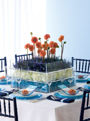 Tiered Plexiglass Centerpiece Vases For a truly modern and unique