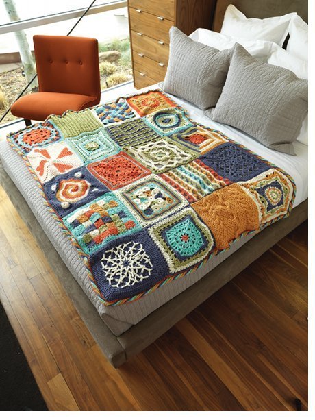 craftjunkie:

Crochet Blanket {How to}
Found at: http://www.crochetme.com
