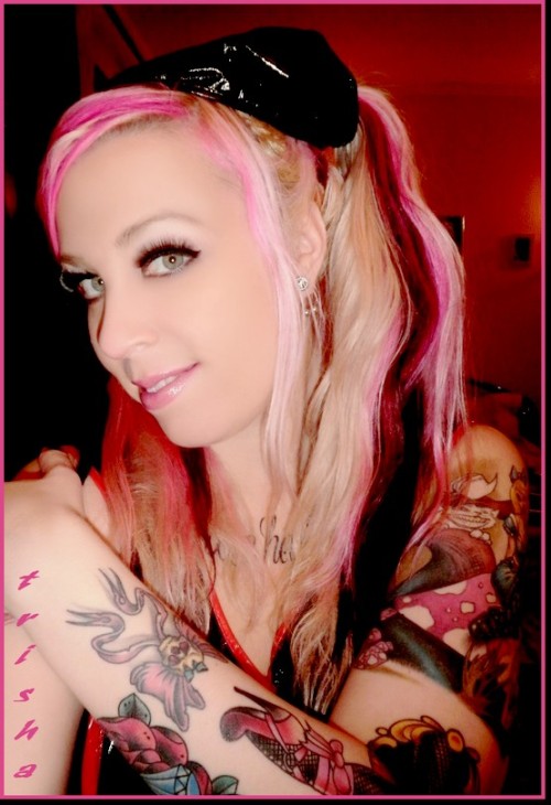 81 notes Tags trisha rockabilly tattoos pink hair submission trisha tattoo
