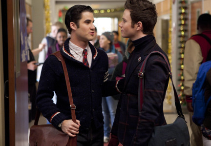 final81:GLEE: Blaine (Darren Criss, L) and Kurt (Chris Colfer, R) share a moment in the “Extraordinary Merry Christmas” episode of GLEE airing Tuesday, Dec. 13 (8:00-9:00 PM ET/PT) on FOX. ©2011 Fox Broadcasting Co. Cr: Adam Rose/FOX