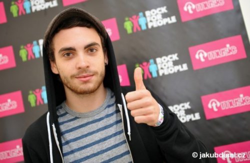 would like to wish a very happy birthday to Taylor York from Paramore