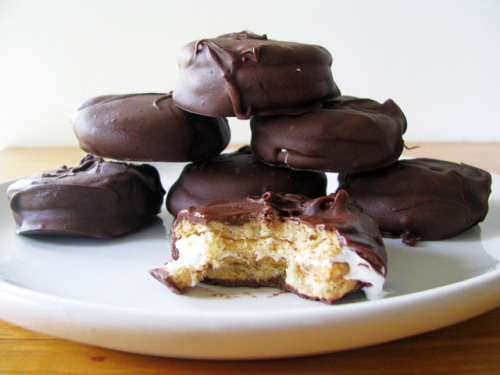 gastrogirl:

chocolate covered fluffernutter cookies.
