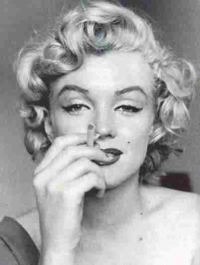 Marilyn smoking Marilyn Monroe Smoking Loading Hide notes
