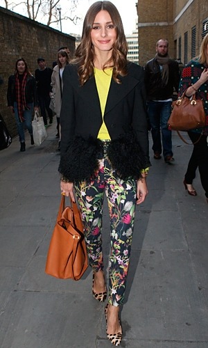 Stylepic: Olivia Palermo wearing floral pants with leopard pumps! I never would think to pair these two together but I like it!