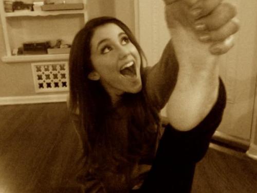 35 days ago link Tags Ariana Grande foot webcam