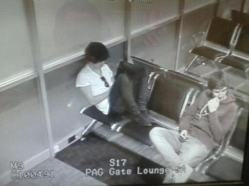 1dlovescats:

beatthecancer:

niall-harry-zayn-liam-louis:

t-omlinson:

0h-stylinson:

whorany:

1direction-gavemeanerection:

accio-niallerspotatos:

Harry and Liam at the airport. kuddos to the guy thats probs gonna get fired for takin this shot. ha

STALKERSSSSSSSZ

HAHAHA BLESS THIS SECURITY GUY

harry omfg why theomg you are

HAHA

dis fandom should be spies 

C.I.A should hire our fandom. We’d make excellent international super spies. I mean this is just the latest in the “Creepy Stalkerish Apartment” of the One Direction fandom. 

I love the fact that you can see the reflection of the guy taking the picture in the top by harrys head. LOLOLOLOL
