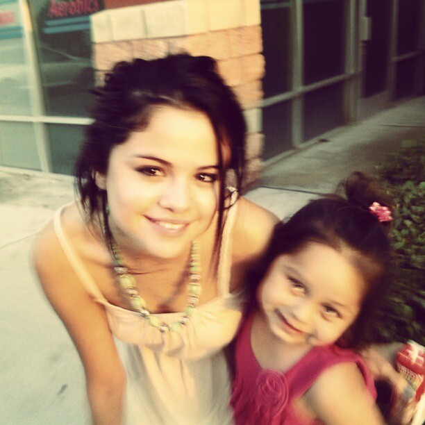 Selena and a fan today (April 22)