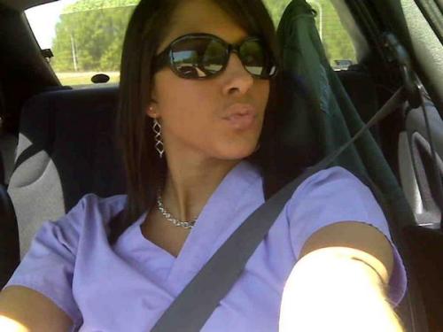 Duckface even while driving!