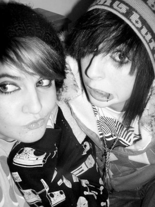 could this picture GET anymore myspace-standard?  we’ve got the emo girls taking an “ironic” deep-angle picture of themselves, we’ve got the duckface, we’ve got the eyeliner and the lip piercings, we’ve got the hot topic wardrobe… man.  just..  yep.