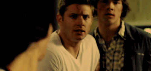  You can just ignore everything in this gif except for the fact that Sam is holding on to Dean’s arm and helping him walk into the room. At me burns eyes from tears&#8230; Lines, it is inexpressible care&#8230; 