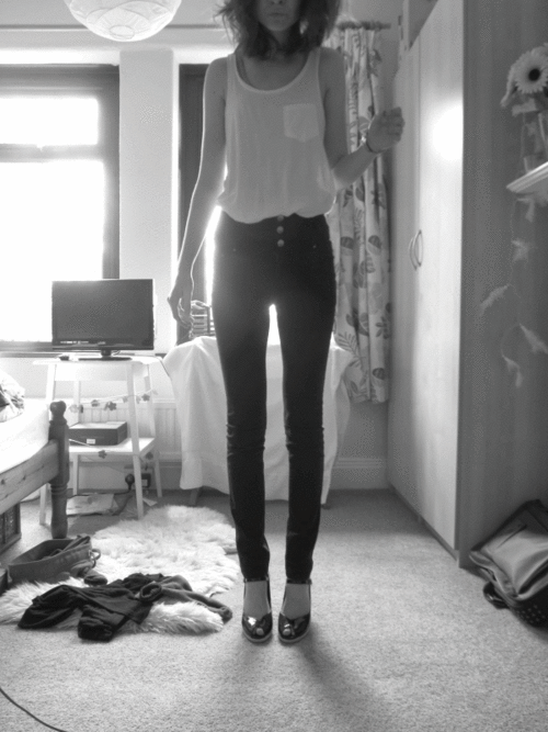 theskinnycity-: I can’t wait to pull off pants like these! 